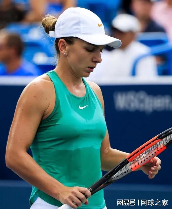 而他曾在接 而他曾在接