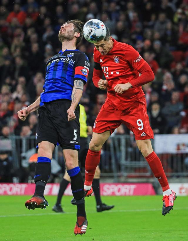 绿茵场的风 绿茵场的风