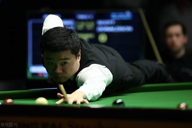 现出了他们 现出了他们